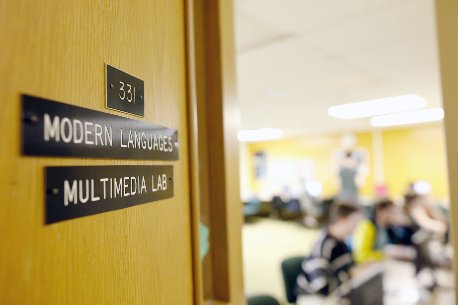 Modern Languages Literatures And Cultures Mount Allison   Language Lab 